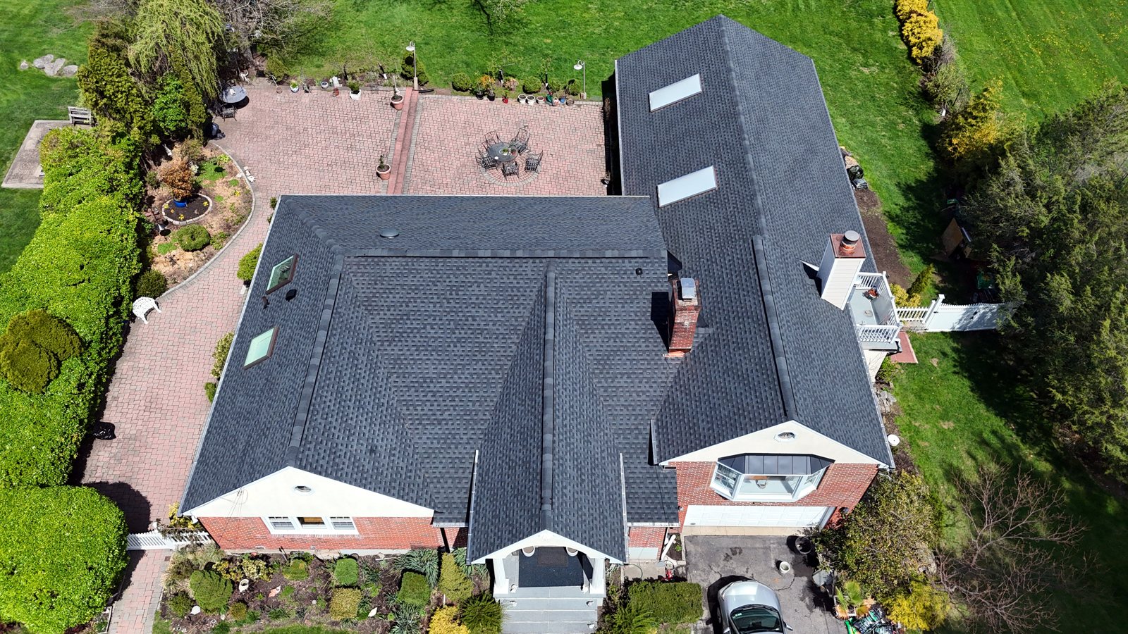 GAF charcoal shingle roof replacement with copper flashing in Westchester, NY